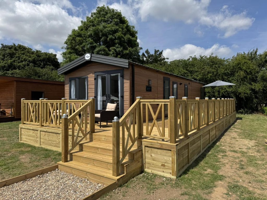 Luxury Regal Henley Lodge