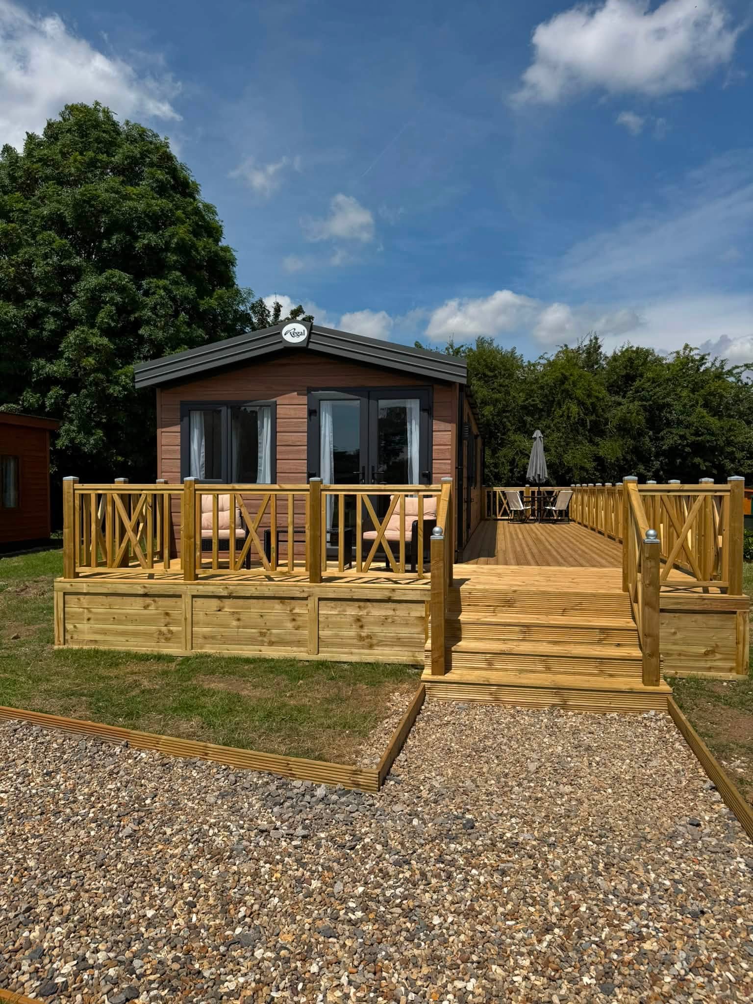 Luxury Regal Henley Lodge - Image 4