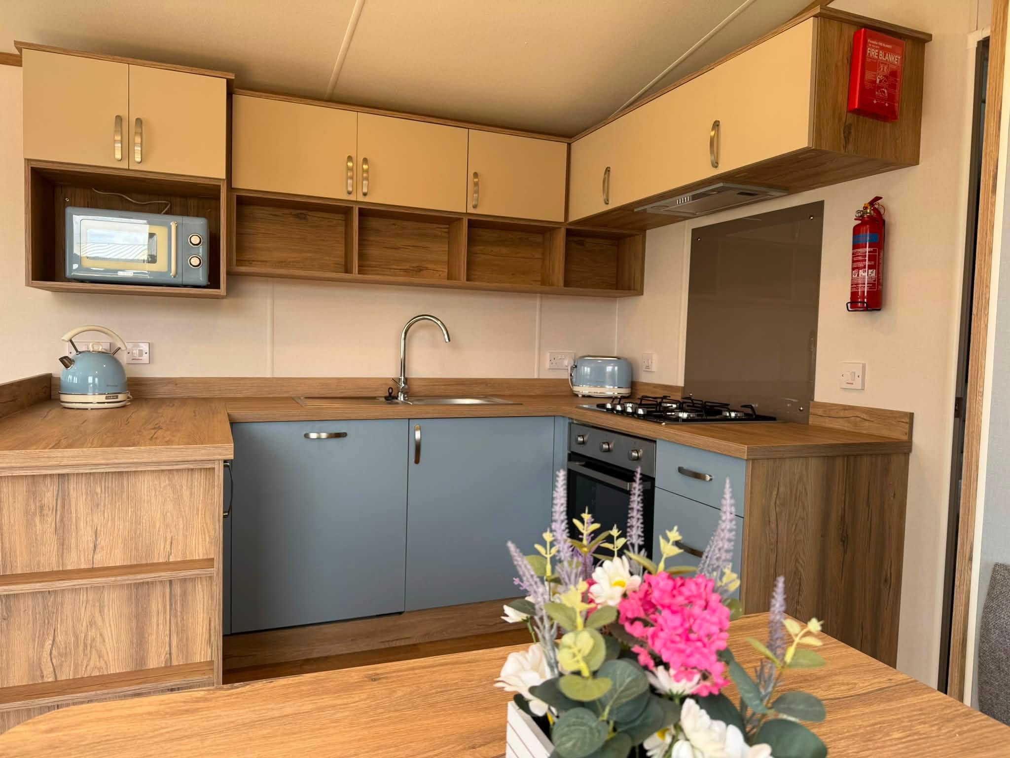 Luxury Regal Henley Lodge - Image 7